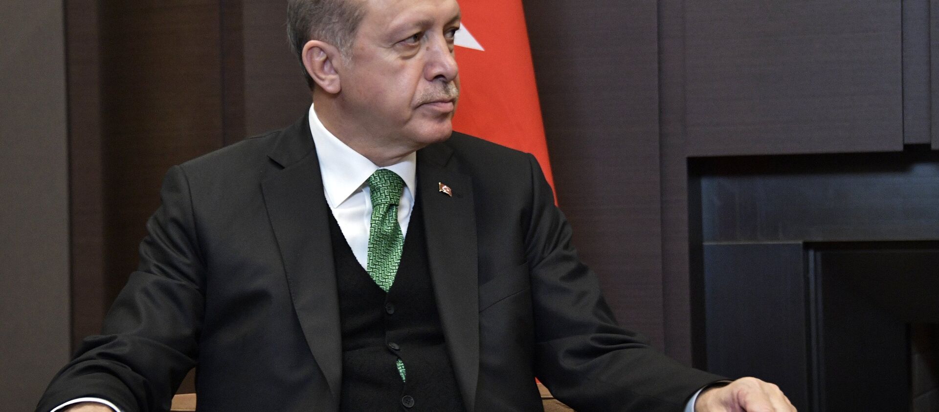 الرئيس التركي رجب طيب أردوغان خلال لقاء نظيره الرئيس فلاديمير بوتين في مدينة سوتشي، 3 مايو/ آيار 2017 - سبوتنيك عربي, 1920, 06.08.2017