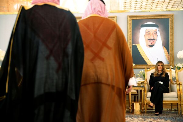 ميلانيا ترامب بجوار الملك سلمان ميلانيا ترامب بجوار الملك سلمان - سبوتنيك عربي