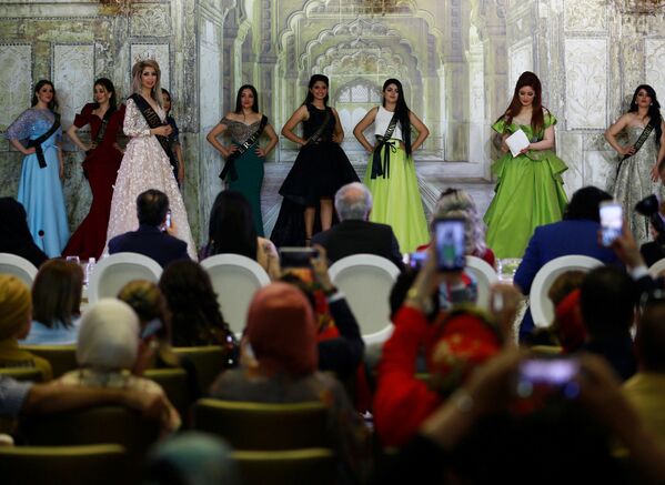 المشاركات في مسابقة ملكة جمال العراق، بغداد 25 مايو/ أيار 2017 - سبوتنيك عربي