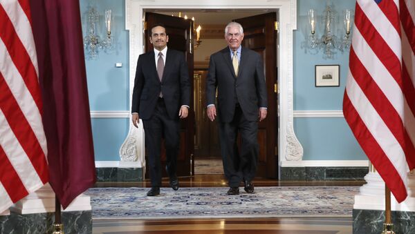 وزير الخارجية القطري محمد بن عبد الرحمن آل ثاني يلتقي مع نظيره الأمريكي ريكس تلرسون - سبوتنيك عربي