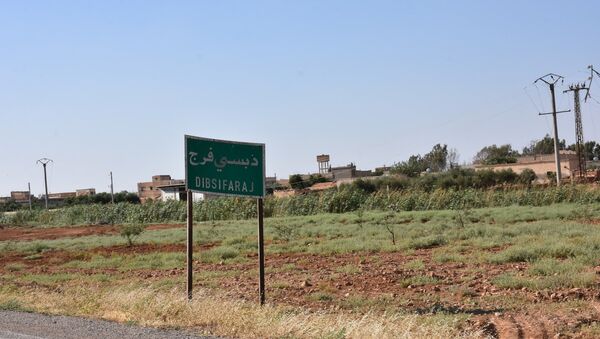 سبوتنيك توثق سيطرة الجيش السوري والقوات الرديفة على عمق 40 كم من ريف الرقة الجنوبي الغربي ريف الرقة، سوريا - سبوتنيك عربي