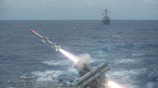 انطلاق صاروخ هاربون من سفينة حربية أمريكية - سبوتنيك عربي