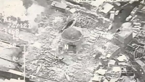 لحظة تفجير جامع النوري في الموصل - سبوتنيك عربي