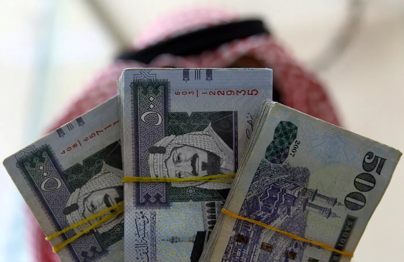 تصنيف المملكة الائتماني قفز إلى «A+» وإيرادات النفط 60%
