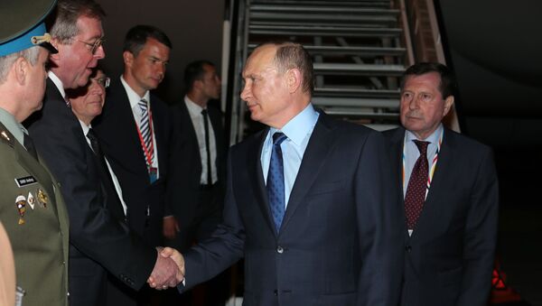 قمة مجموعة العشرين - رئيس روسيا الاتحادية فلاديمير بوتين في هامبورغ، ألمانيا 6 يوليو/ حزيران 2017 - سبوتنيك عربي