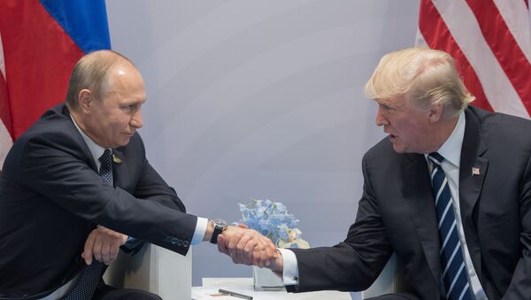 الرئيس الروسي فلاديمير بوتين والرئيس الأمريكي دونالد ترامب - سبوتنيك عربي