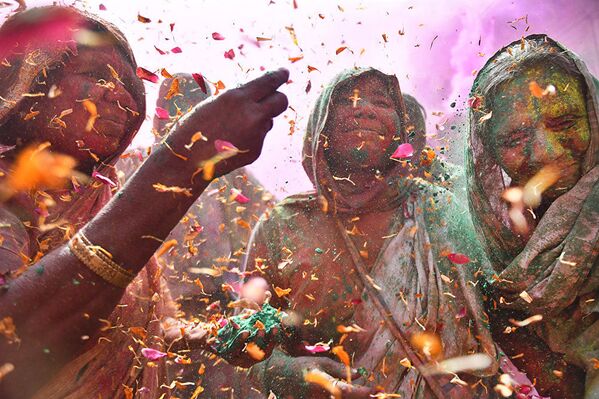آرامل في حفل الألوان - للمصور الهندي شاشي شيكخارا كاشيابا - سبوتنيك عربي
