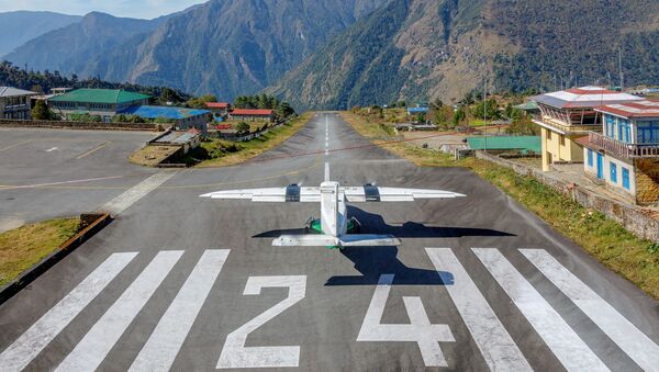 مطار مطار تنزينغ هيلاري لوكلا  في نيبال، الهيمالايا - سبوتنيك عربي