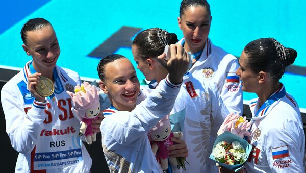 بطولة العالم للسباحة الإيقاعية في بودابست - الفريق الروسي - سبوتنيك عربي