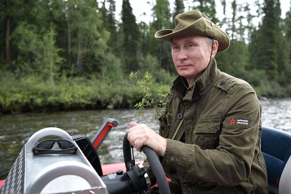الرئيس فلاديمير بوتين يقضي إجازته في جمهورية تيفا، روسيا (1-3) أغسطس/ آب) - سبوتنيك عربي