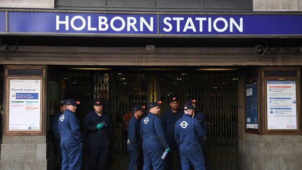 غلق محطة مترو هولبورن - سبوتنيك عربي
