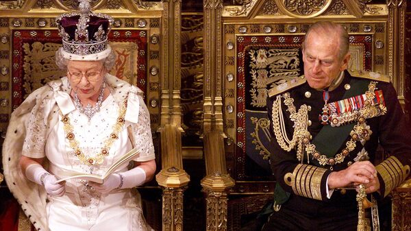 ملكة بريطانيا إليزابيث الثانية وزوجها الأمير فيليب - سبوتنيك عربي