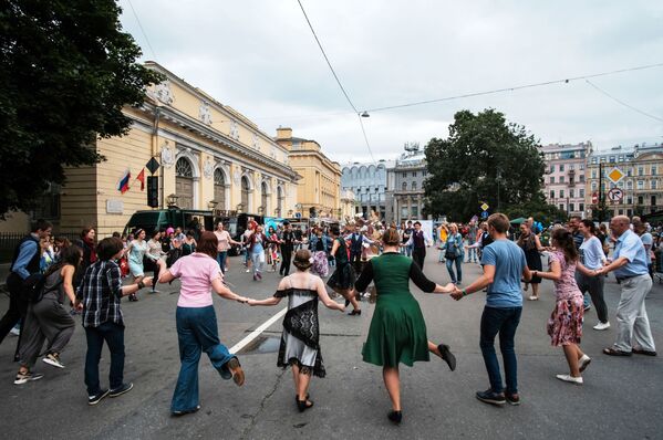 مهرجان الثقافة المدنية شوارع حية في سان بطرسبورغ - سبوتنيك عربي