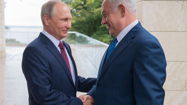 الرئيس فلاديمير بوتين يستقبل رئيس الوزراء الإسرائيلي بنيامين نتنياهو في سوتشي - سبوتنيك عربي
