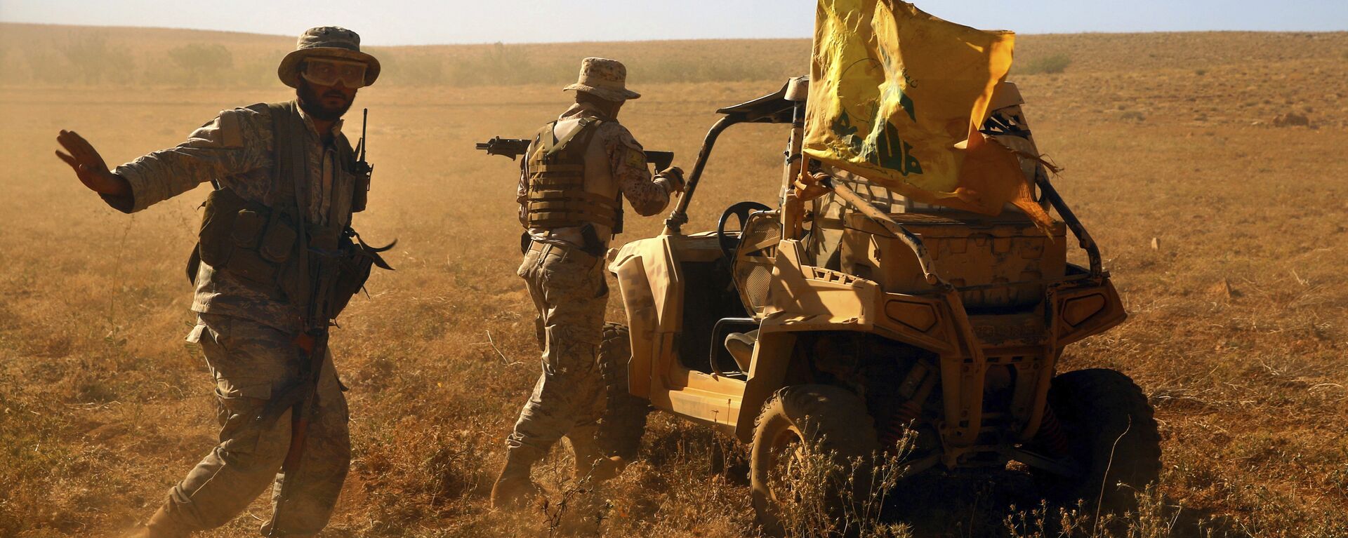 قوات المقاومة حزب الله في وادي الخيل على الحدود اللبنانية السورية، 29 يوليو/ تموز 2017 - سبوتنيك عربي, 1920, 09.05.2021