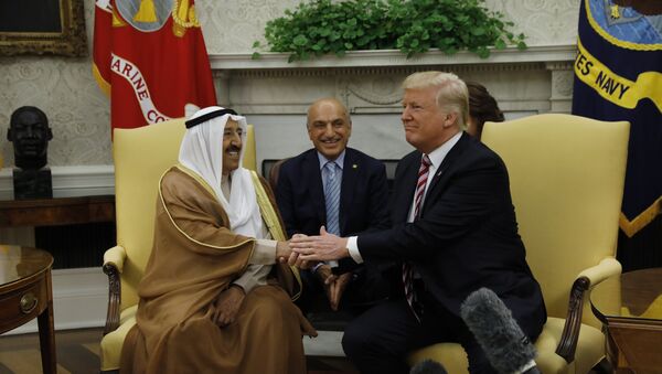الرئيس الأمريكي دونالد ترامب وأمير الكويت الشيخ صباح الأحمد الصباح - سبوتنيك عربي