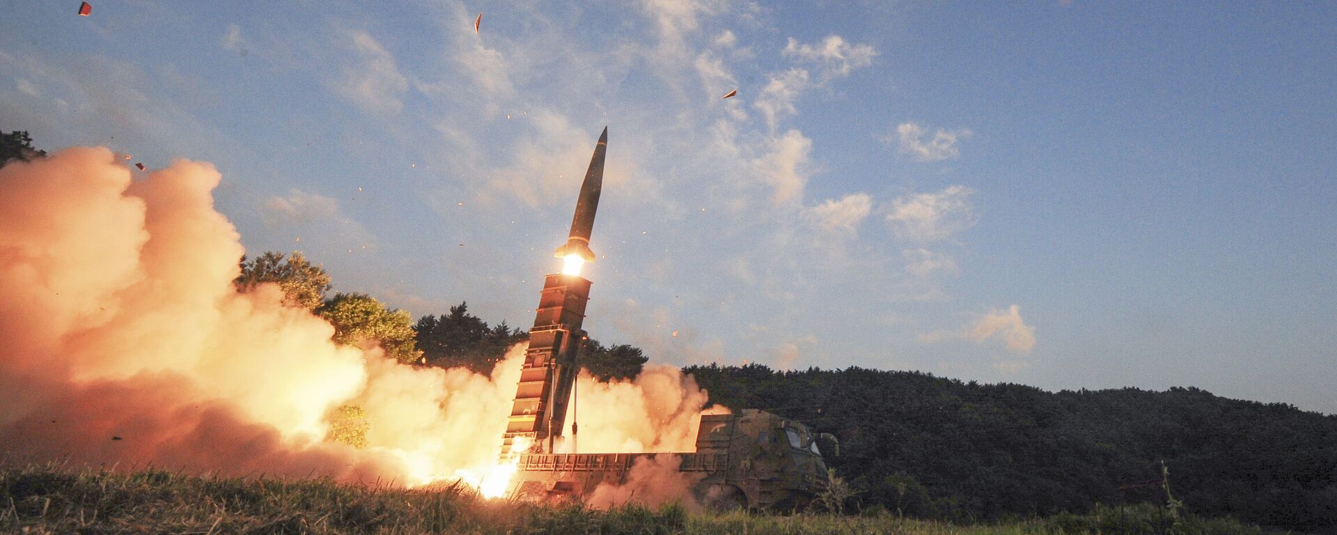 كوريا الجنوبية تطلق صاروخ باليستي Hyunmoo II، 4 سبتمبر/ أيلول 2017 - سبوتنيك عربي, 1920, 05.10.2022