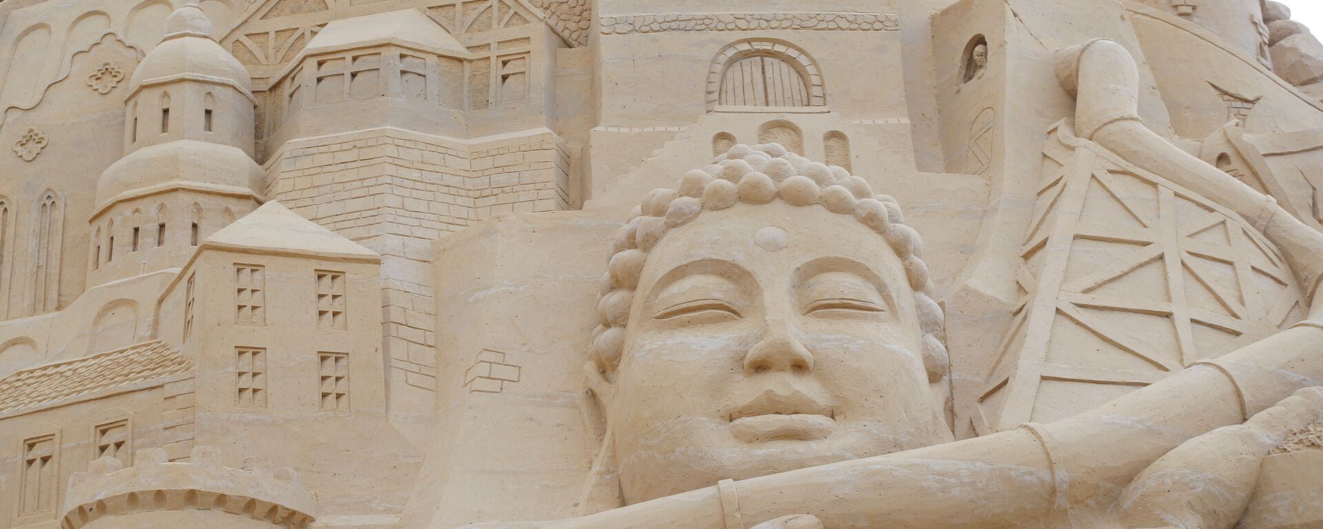 تمثال بوذا من الرمال - سبوتنيك عربي, 1920, 31.12.2021