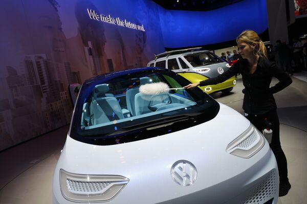 موديل سيارة فولكس واغن أي دي قدمت في معرض السيارات الدولي في فرانكفورت، ألمانيا - سبوتنيك عربي