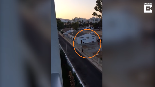 جثث متحركة تثير فزع نزلاء فندق فخم في إسبانيا - سبوتنيك عربي