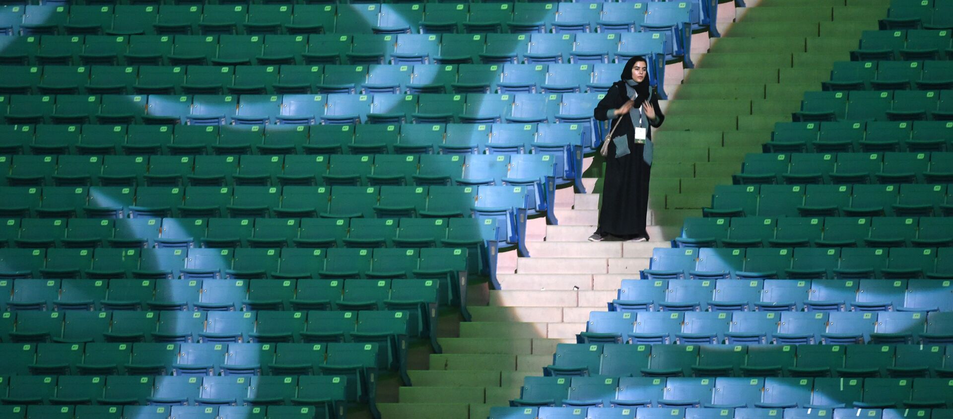 السعودية تسمح للمرأة ولأول مرة بدخول استاد رياضي في اليوم الوطني، الرياض - سبوتنيك عربي, 1920, 11.10.2021