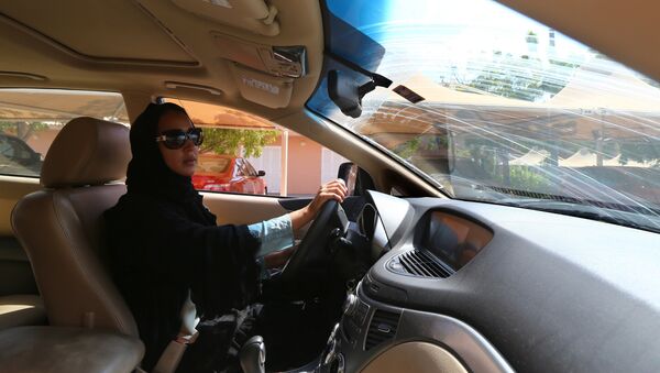السماح بقيادة السيارات للمرأة السعودية، السعودية - سبوتنيك عربي