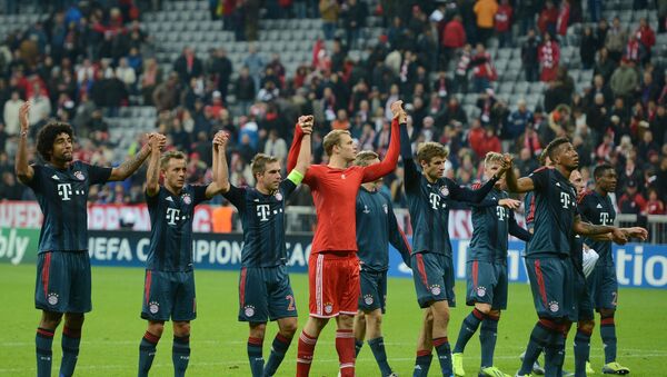 Bayern Munich players acknowledge the fans after the Champions League match against CSKA Moscow, September 17, 2013 - سبوتنيك عربي