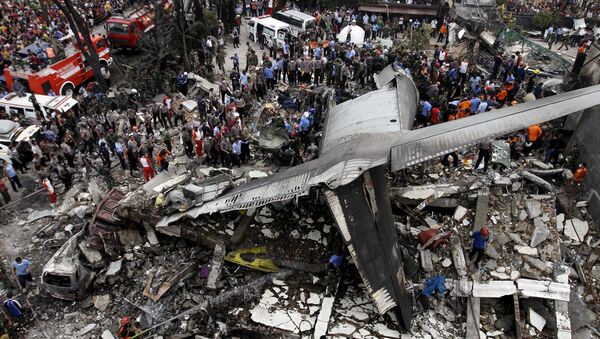 تحطم طائرة عسكرية في إندونيسيا - سبوتنيك عربي