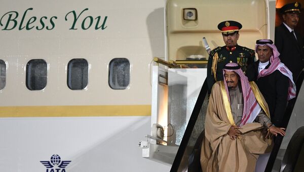 وصول العاهل السعودي، الملك سلمان بن عبد العزيز آل سعود، إلى العاصمة الروسية موسك - سبوتنيك عربي