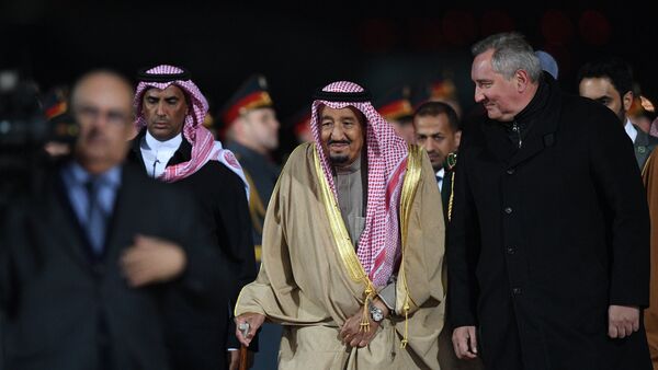 وصول العاهل السعودي، الملك سلمان بن عبد العزيز آل سعود، إلى العاصمة الروسية موسكو - سبوتنيك عربي