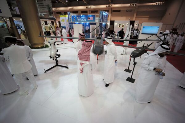 المعرض العسكري الدولي في البحرين (BIDEC-2017) - زوار المعرض - سبوتنيك عربي