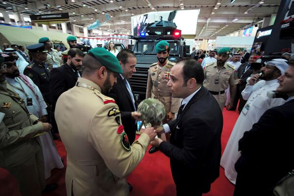 المعرض العسكري الدولي في البحرين (BIDEC-2017) - قائد الحرس الملكي البحريني الأمير الشيخ  ناصر بن حمد آل خليفة - سبوتنيك عربي