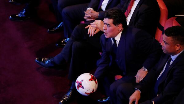 مارادونا في حفل جوائز الفيفا للأفضل في كرة القدم - سبوتنيك عربي