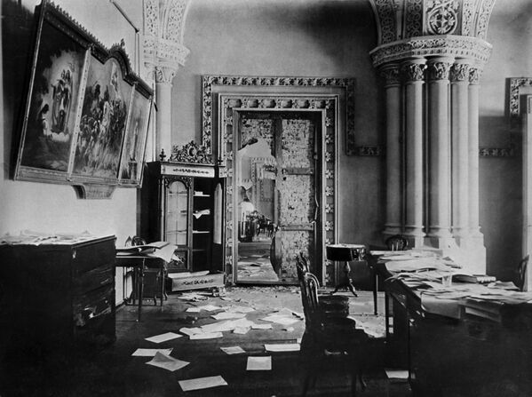 ثورة أكتوبر عام 1917 - قاعة عريقة في القصر الشتوي، الذي كان قد أصبح مقرا مؤقتا لإقامة البلاشفة، بعد الاستيلاء عليه في 7 نوفمبر 1917 (25 تشرين الأول حسب التقويم القديم)، بتروغراد - سبوتنيك عربي