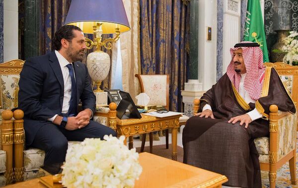 ملك السعودية سلمان بن عبدالعزيز ورئيس الوزراء اللبناني سعد الحريري في الرياض، السعودية 6 نوفمبر/ تشرين الثاني 2017 ملك السعودية سلمان بن عبدالعزيز ورئيس الوزراء اللبناني سعد الحريري في الرياض، السعودية 6 نوفمبر/ تشرين الثاني 2017 - سبوتنيك عربي