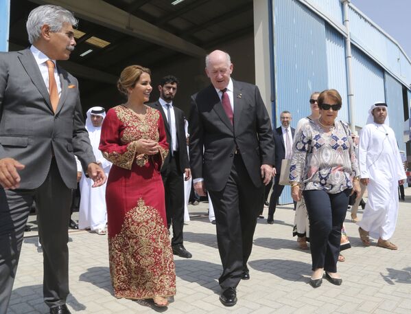 أميرة الأردن هيا بنت الحسين (زوجة حاكم دبي) والحاكم العام الأسترالي بيتر كوسغروف في دبي، الإمارات العربية المتحدة 3 أكتوبر/ تشرين الأول 2017 - سبوتنيك عربي