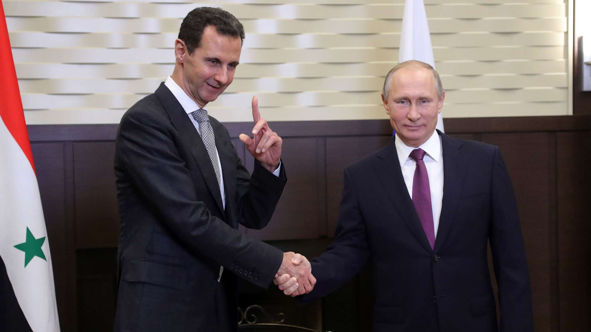 الأسد ساخرا من عقوبات الغرب: لقائي المقبل مع بوتين نناقش فيه ماذا نفعل بأرصدتنا في بنوك أمريكا