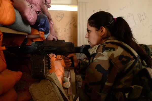 قناصة في الجيش السوري، ريف دمشق - سبوتنيك عربي