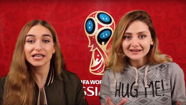 فتاتان عربيتان في روسيا تقدمان دليلا مبسطا لحضور مباريات كأس العالم بدون فيزا - سبوتنيك عربي