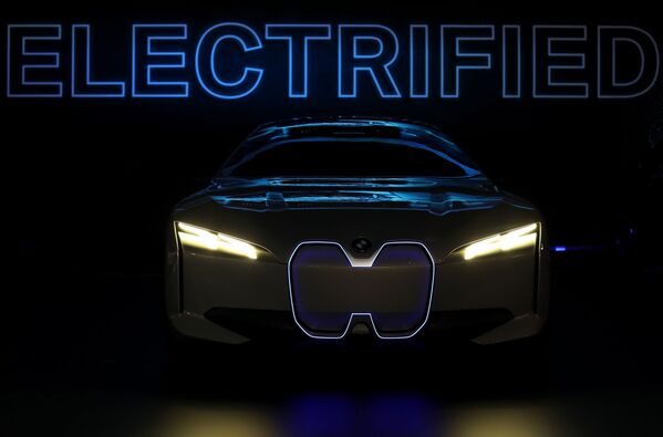 معرض السيارات ل أ أوتو شو 2017 في لوس أنجلوس - السيارة الجديدة BMW i Vision Dynamics، كاليفورنيا  29 نوفمبر/ تشرين الثاني 2017 - سبوتنيك عربي