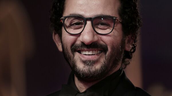الممثل المصري أحمد حلمي في حفل افتتاح مهرجان القاهرة السينمائي الدولي الـ 39 - سبوتنيك عربي