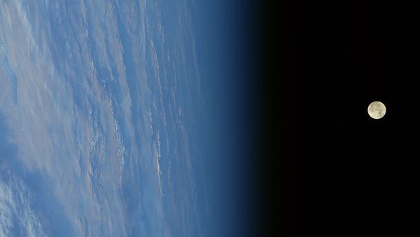 القمر العملاق في منغوليا 3 ديسمبر/ كانون الأول 2017 - سبوتنيك عربي