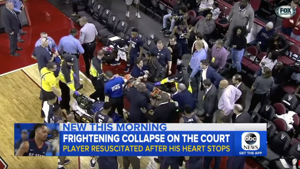 لاعب كرة السلة الأمريكي توقف قلبه خلال المباراة - سبوتنيك عربي