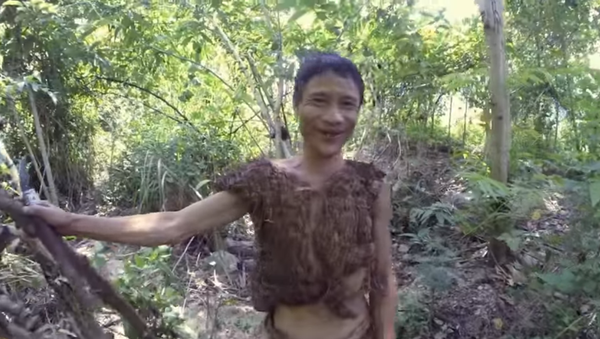 طرزان فيتنامي قضى 40 عاما بالغابات وطعامه الفئران - سبوتنيك عربي