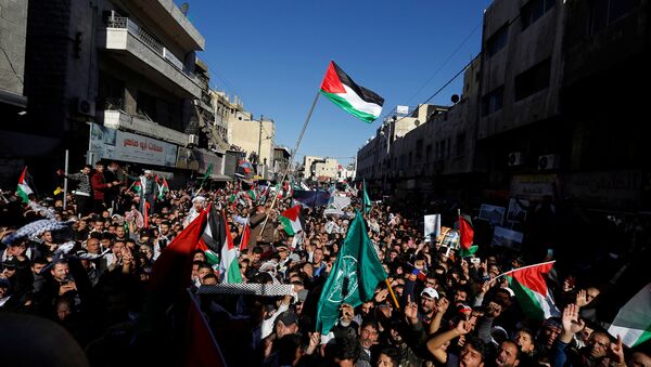 مظاهرات ضد قرار ترامب بشأن القدس في العاصمة الأردنية عمان - سبوتنيك عربي