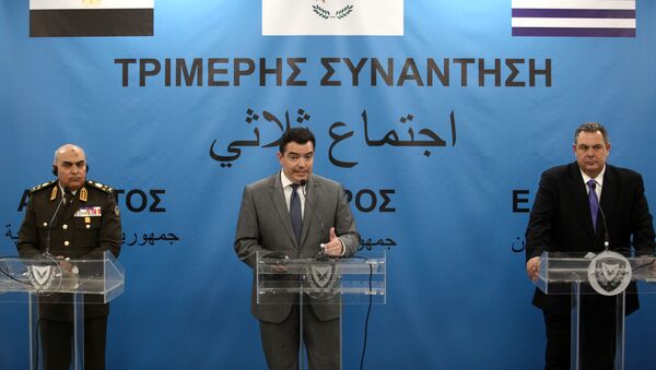 وزراء دفاع مصر وقبرص واليونان - سبوتنيك عربي