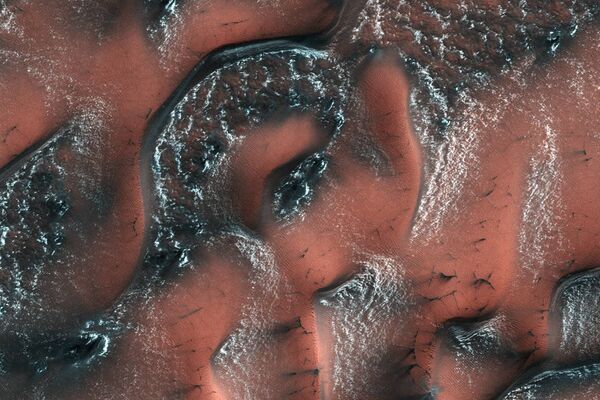 كثبان ثلجية على سطح المريخ - سبوتنيك عربي