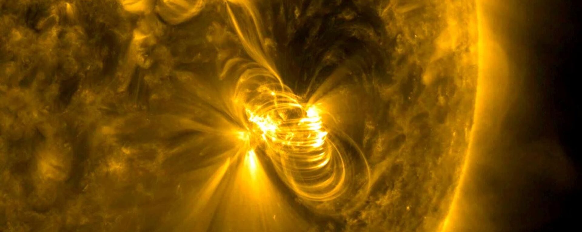 انفجار ضخم على سطح الشمس - سبوتنيك عربي, 1920, 06.12.2020