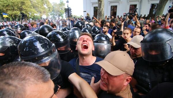 مواجهات مع الشرطة في مدينة أوديسا - سبوتنيك عربي