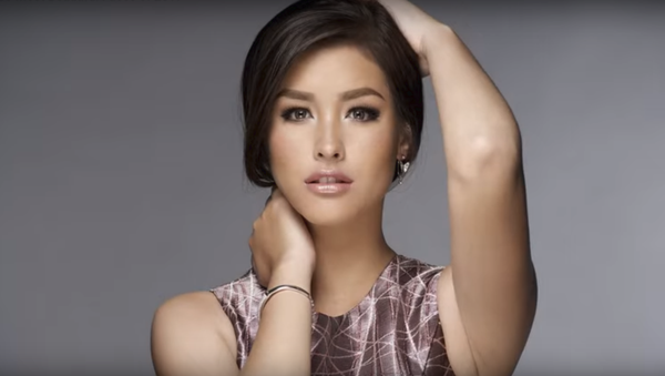 عارضة الأزياء والممثلة الفلبينية ليزا سوبيرانو - سبوتنيك عربي